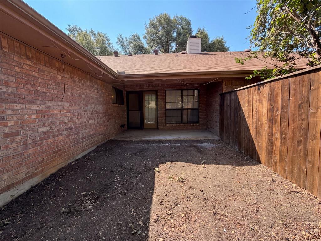 5836 Westhaven Drive B Property Photo 5