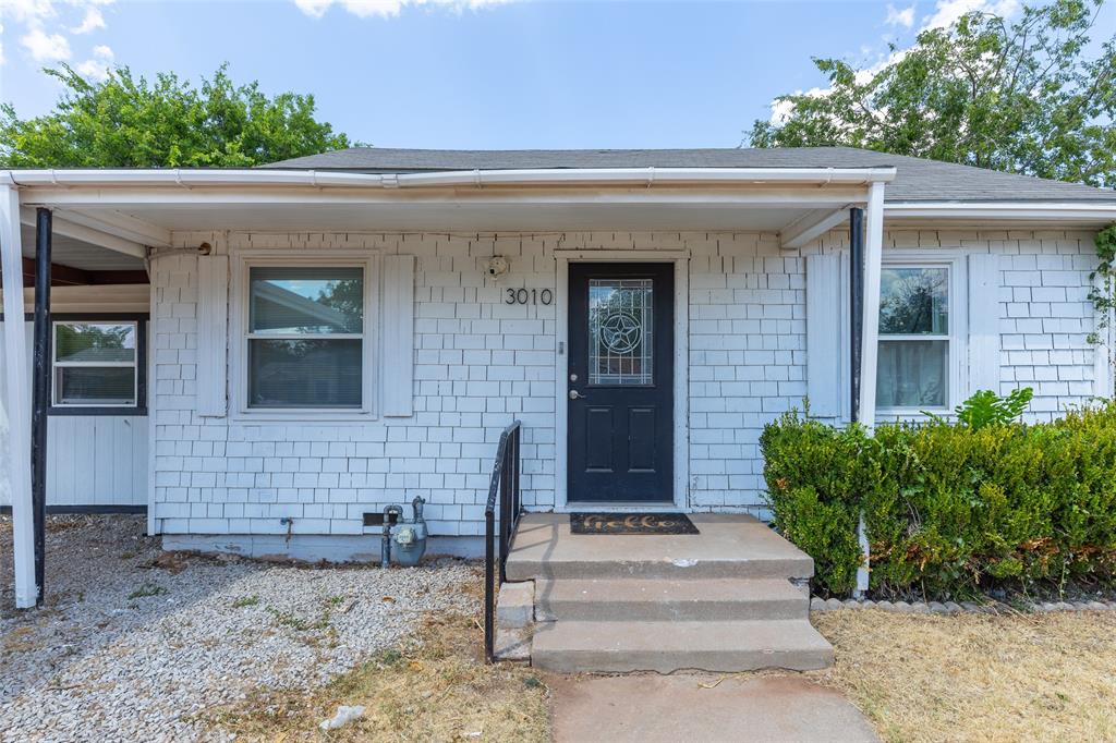 3010 Bickley Street Property Photo 4