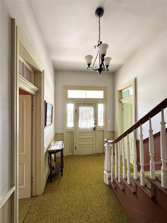702 Avenue B Property Photo 10