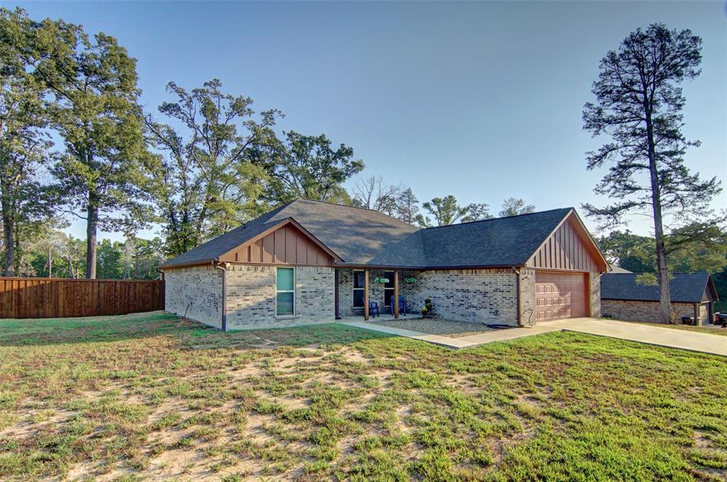 211 Private Road 6292 Property Photo 3