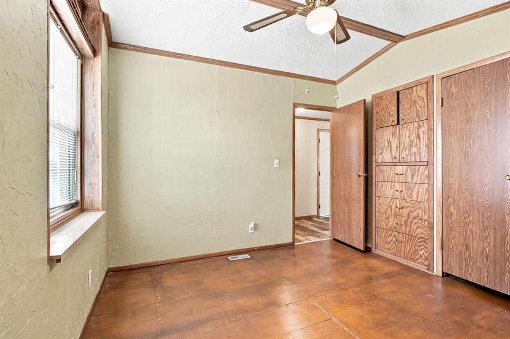 7302 Oak View Property Photo 14