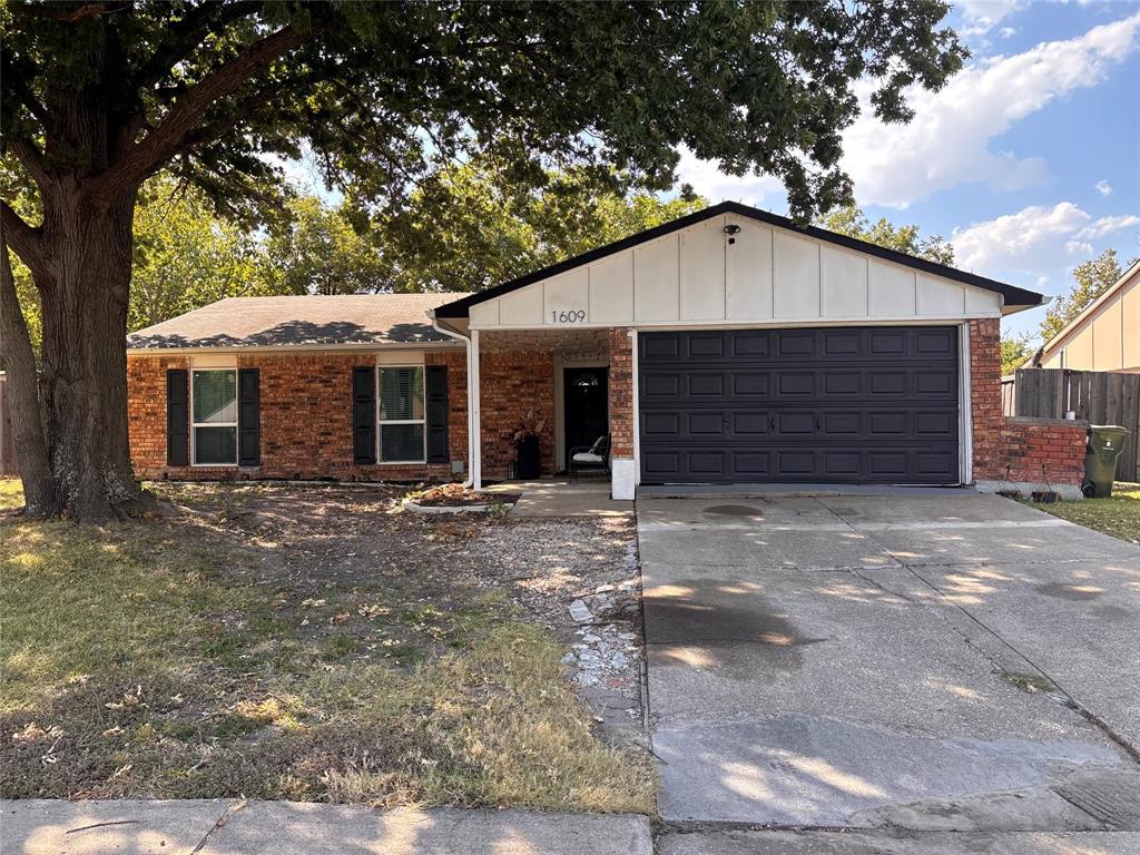 1609 Lyric Drive Property Photo 1
