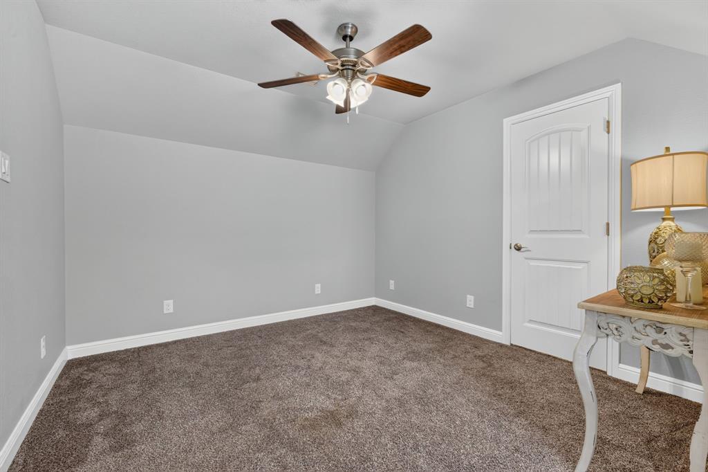 305 Donna Circle Property Photo 25