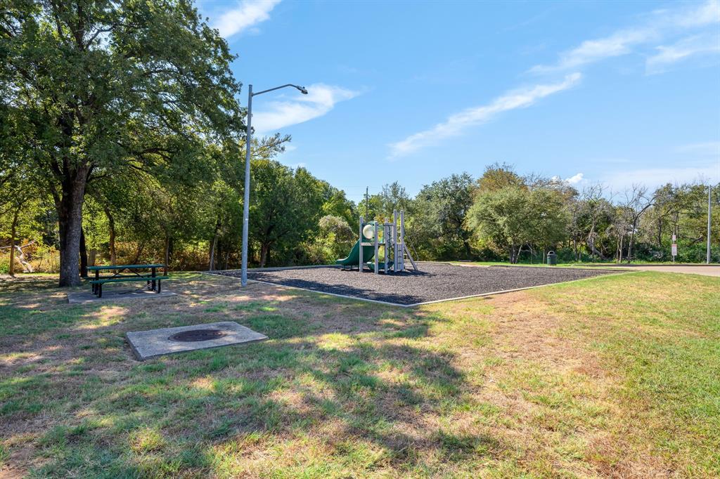 305 Donna Circle Property Photo 37