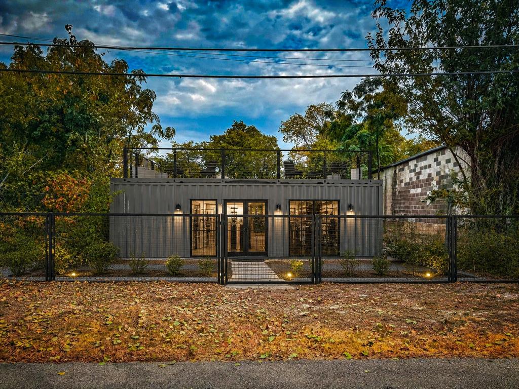 2223 Gallatin Street Property Photo 2
