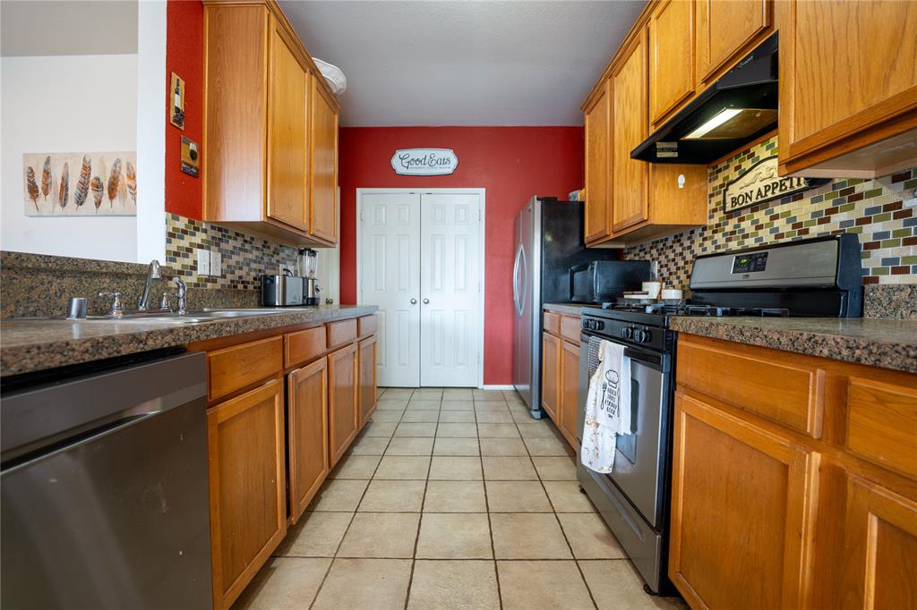 482 Hunters Ridge Drive Property Photo 4