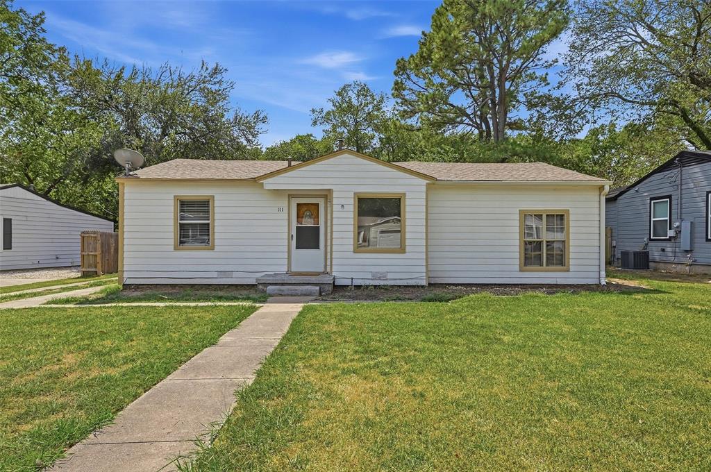 111 Atkinson Drive Property Photo 1