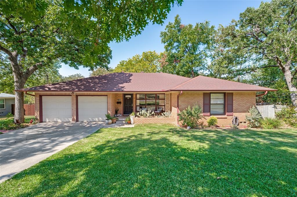 1403 Greenwood Drive Property Photo 1