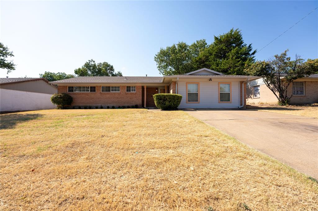 818 Emberwood Drive Property Photo 1
