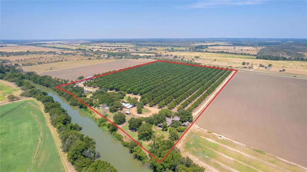 4075 W Us Highway 190 C Property Photo 3