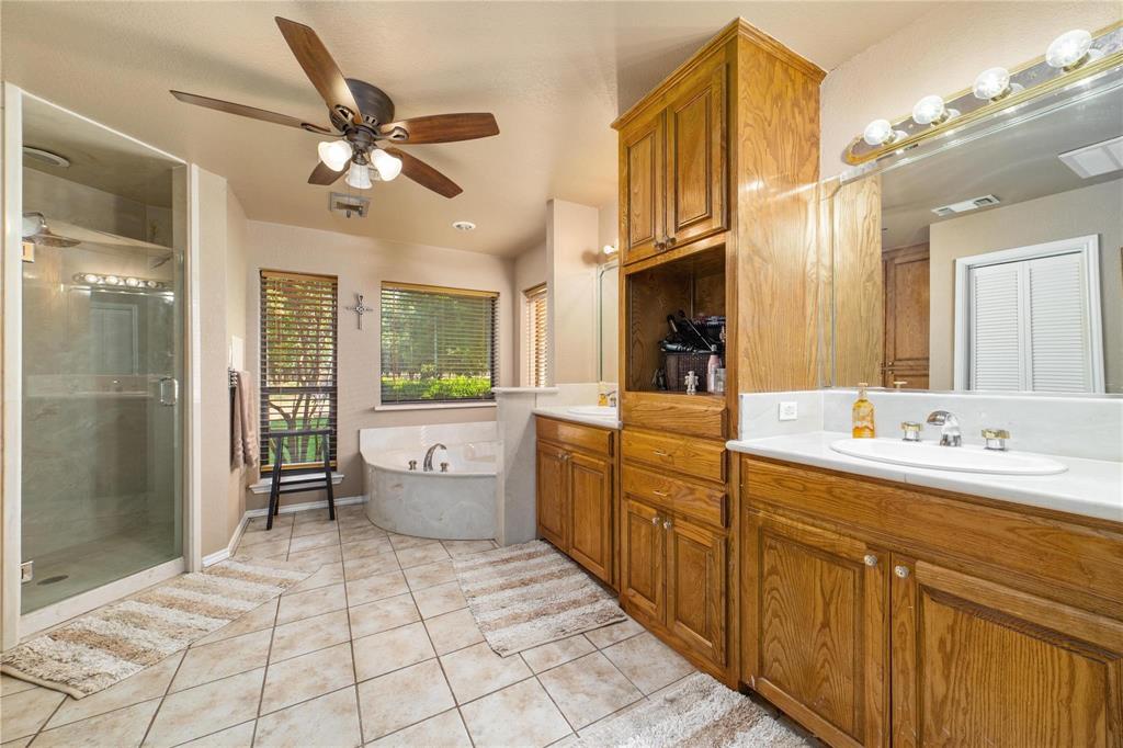 4075 W Us Highway 190 C Property Photo 10