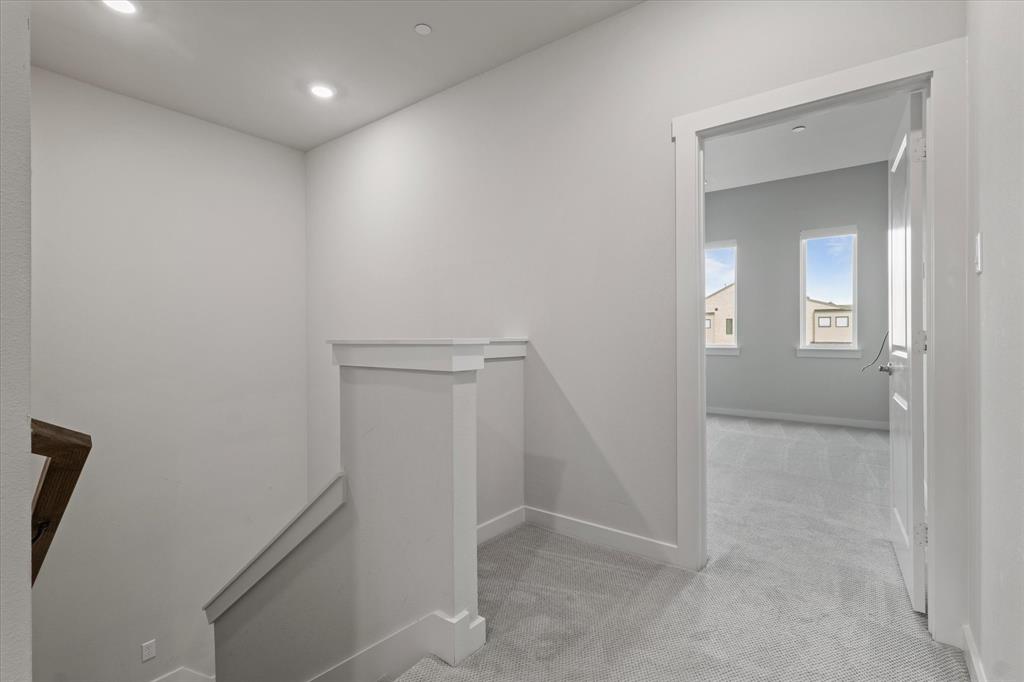 3741 Pine Leaf Lane Property Photo 9