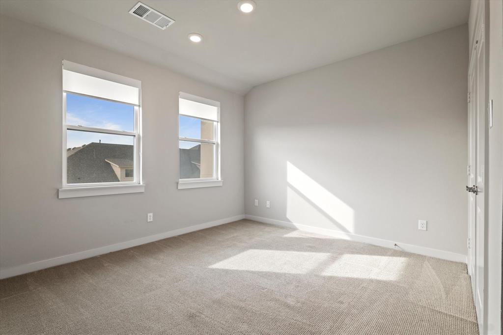 3741 Pine Leaf Lane Property Photo 11