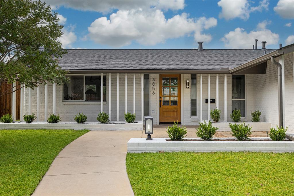 3856 Antigua Drive Property Photo 1