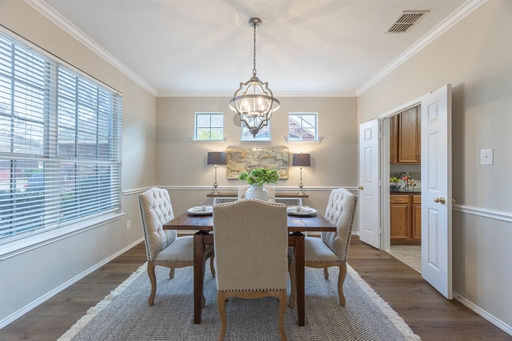 9618 Glenshee Property Photo 1