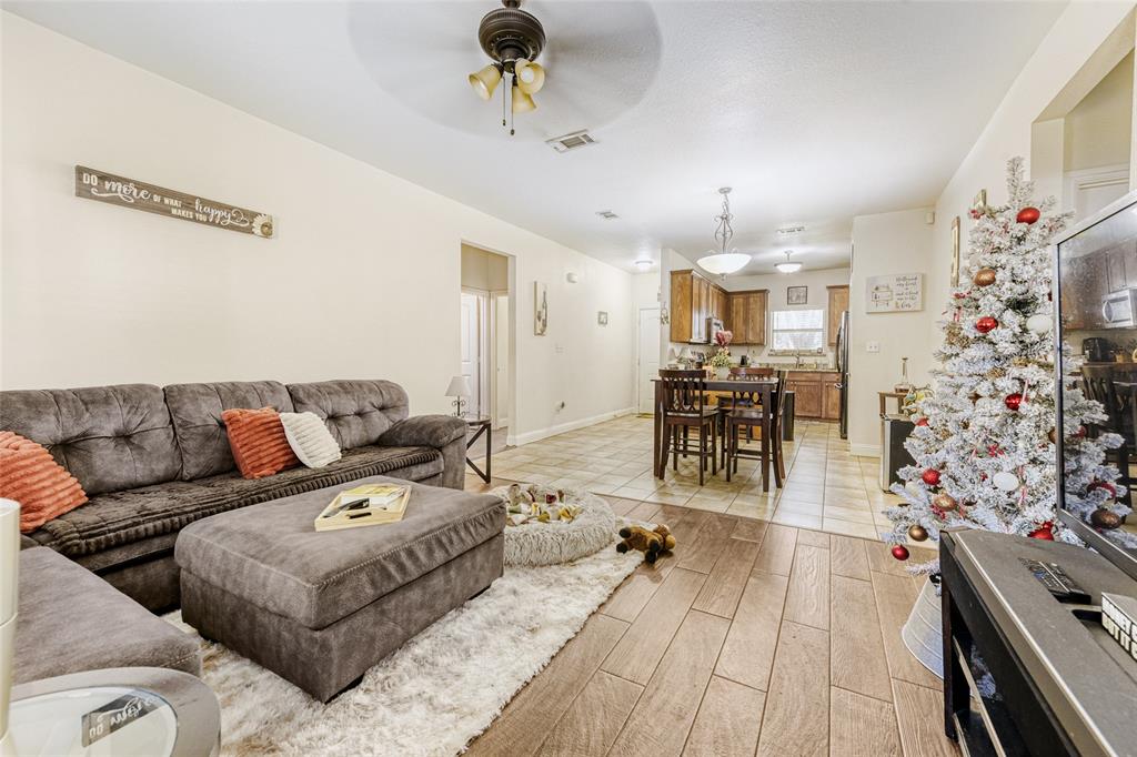 6525 Greenway Road Property Photo 5