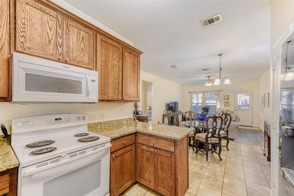 6525 Greenway Road Property Photo 8