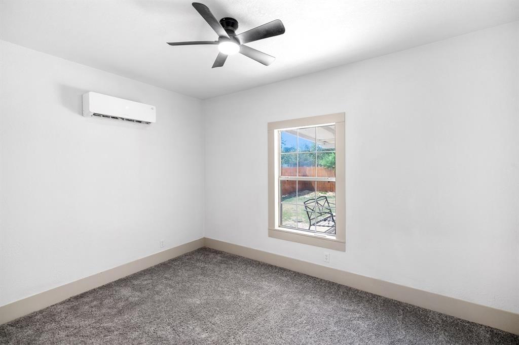 1307 Ave I Property Photo 17
