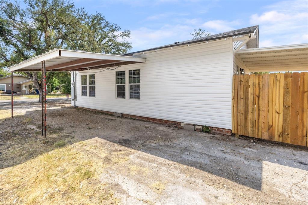 1307 Ave I Property Photo 21
