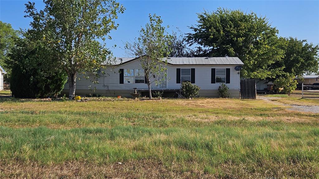8913 Holly Road Property Photo 1