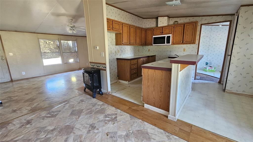 8913 Holly Road Property Photo 5