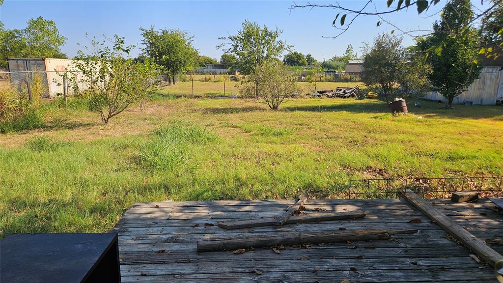 8913 Holly Road Property Photo 13