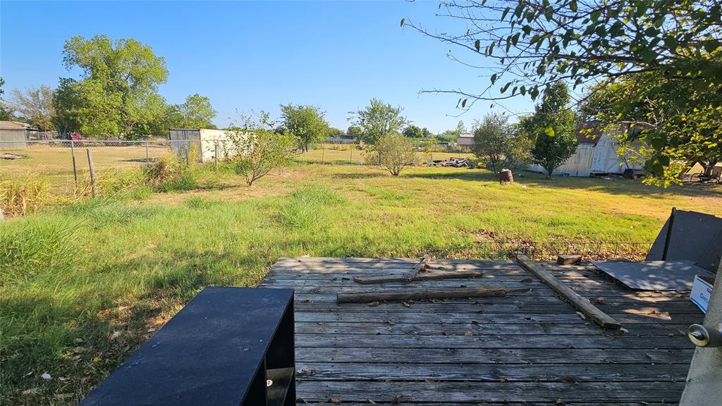 8913 Holly Road Property Photo 14