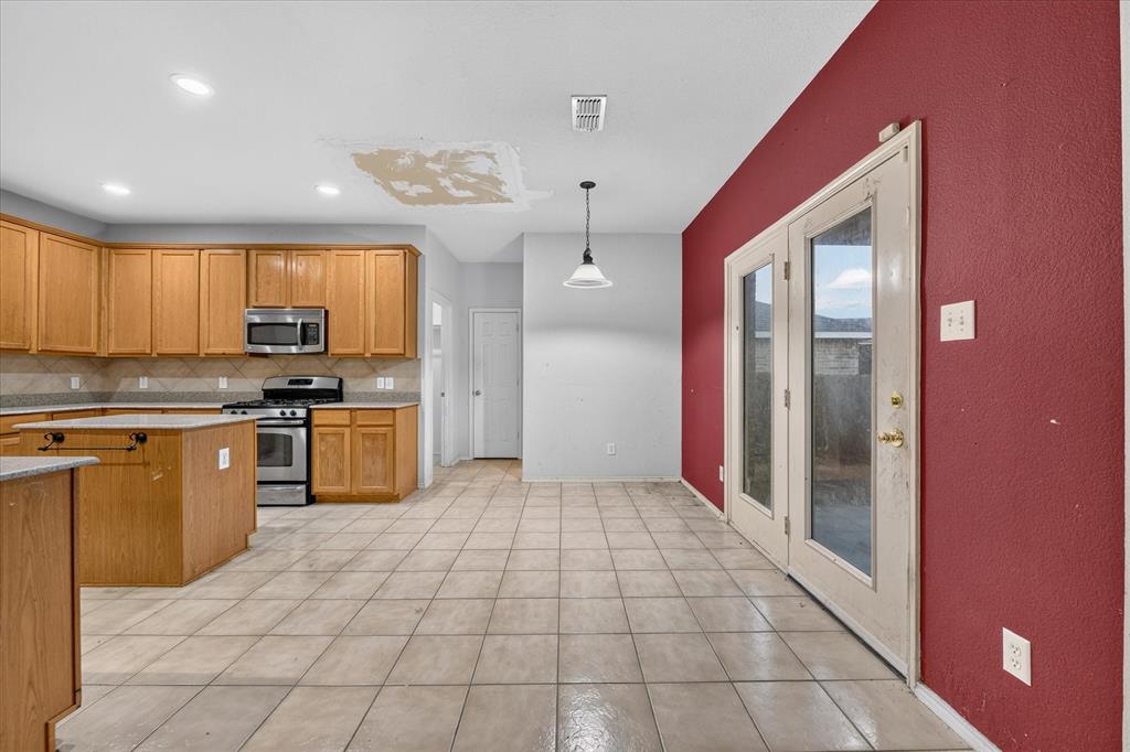 10369 Bradshaw Drive Property Photo 14