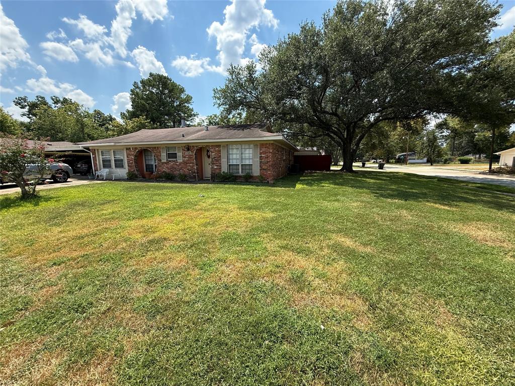 2500 Melrose Property Photo 1
