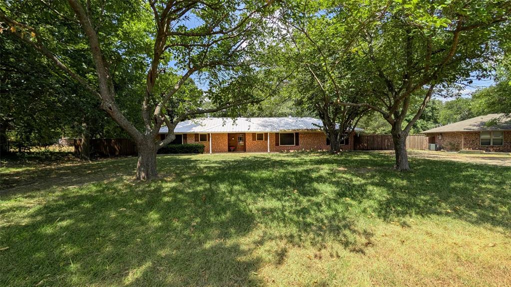 4270 Sir Lancelot Circle Property Photo 2
