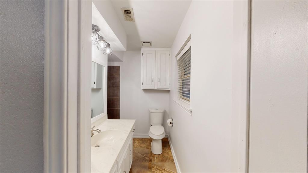4270 Sir Lancelot Circle Property Photo 14