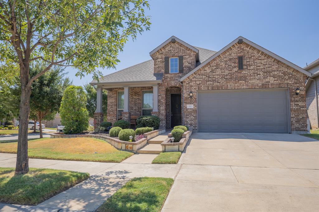 1801 Waxwing Trail Property Photo 2