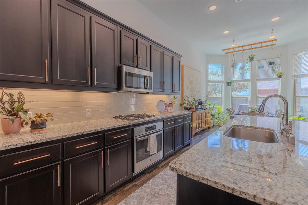 1801 Waxwing Trail Property Photo 8
