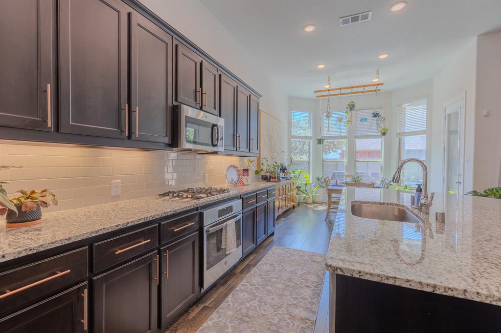 1801 Waxwing Trail Property Photo 10