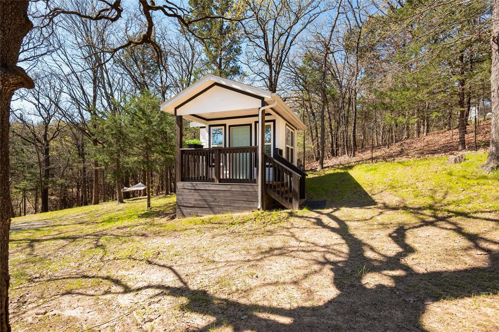 251 Queens Drive Property Photo 8