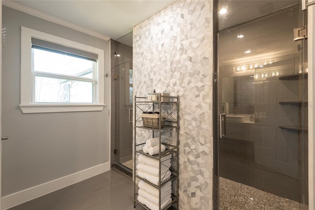 251 Queens Drive Property Photo 23