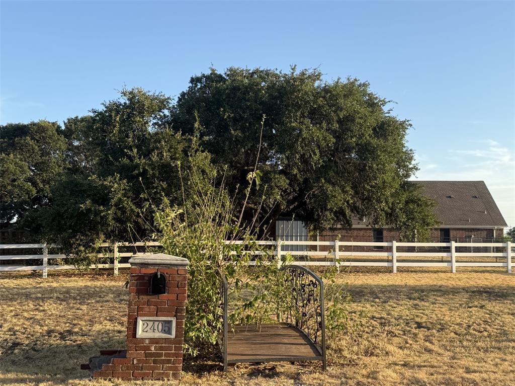 2405 Texan Drive Property Photo 1