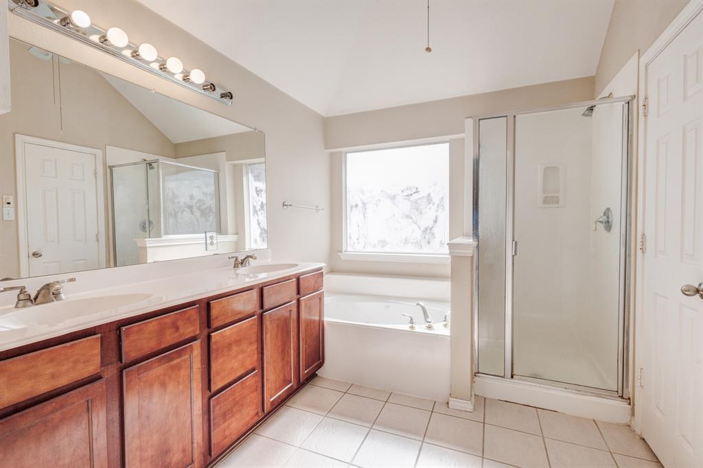 3200 Edgebrook Court Property Photo 17