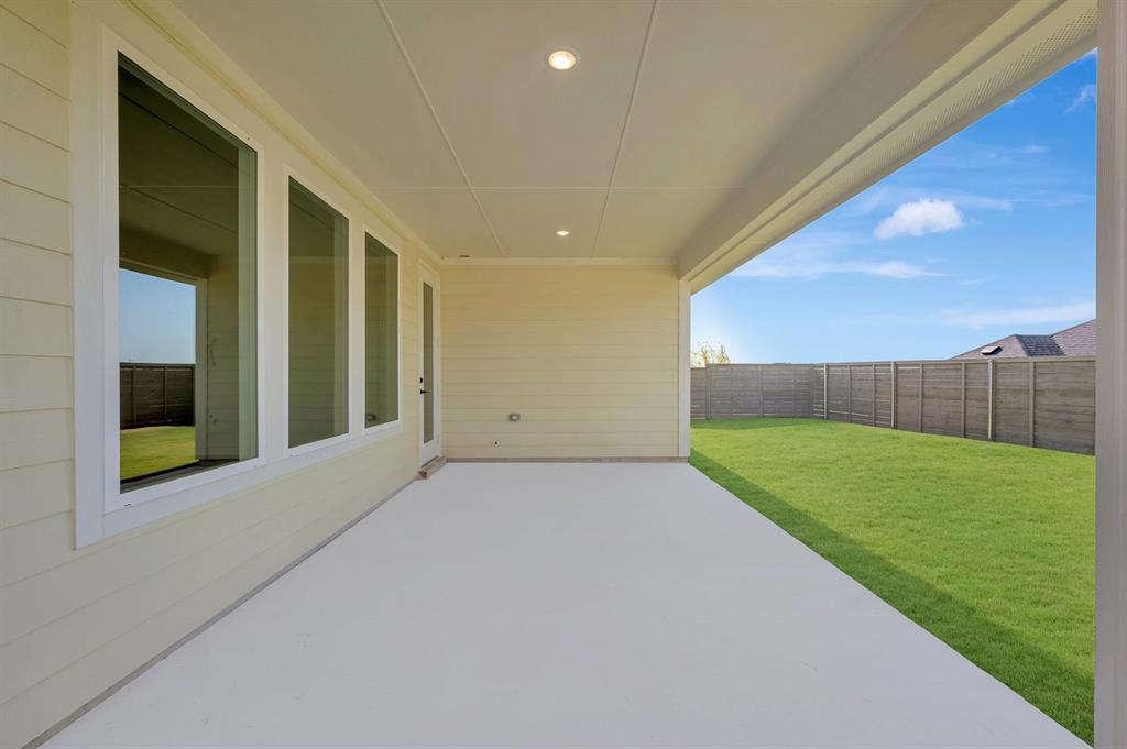 11737 Treehouse Trail Property Photo 4