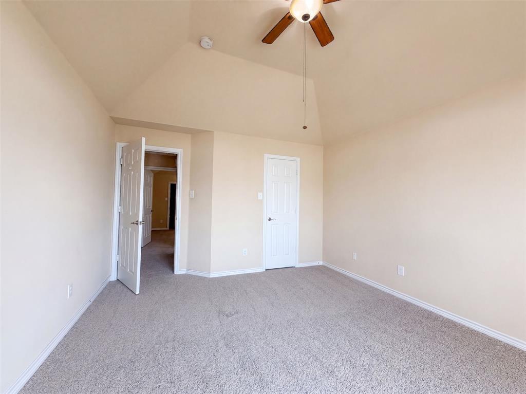 409 Lone Oak Court Property Photo 22