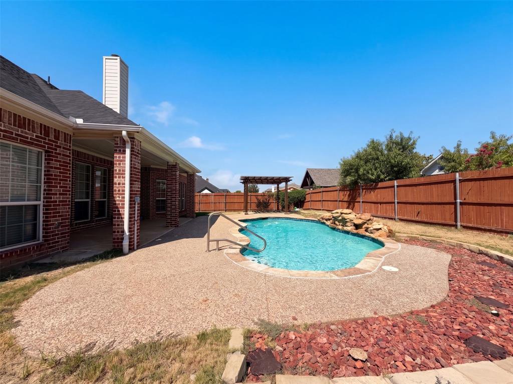 409 Lone Oak Court Property Photo 27