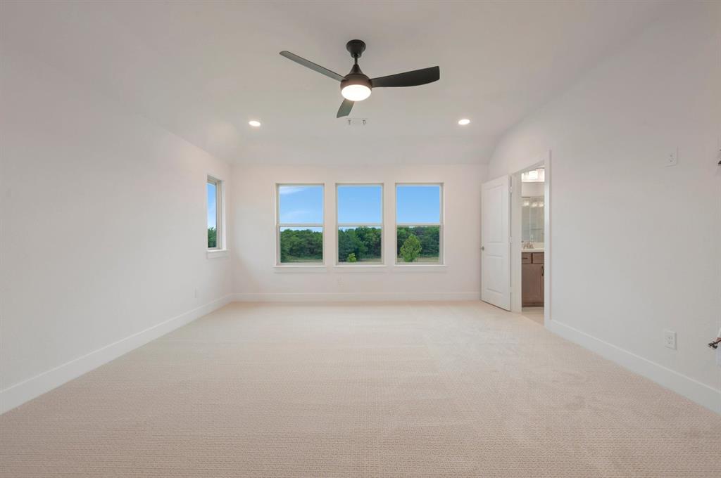 11621 Edgewood Drive Property Photo 11
