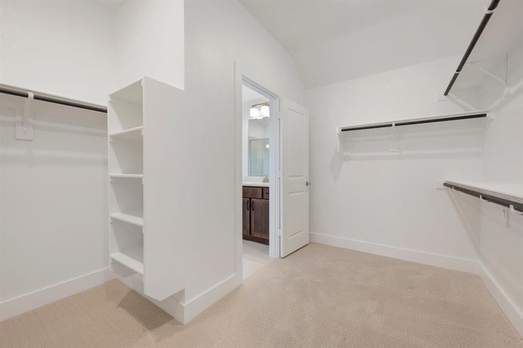 11621 Edgewood Drive Property Photo 22