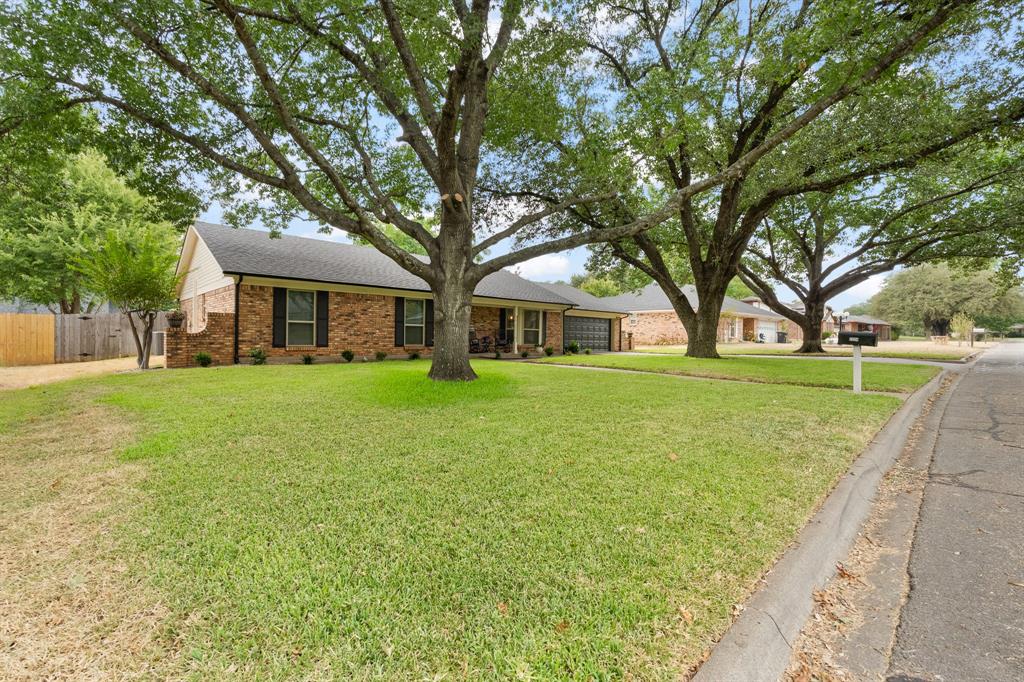 1124 Green River Trail Property Photo 2