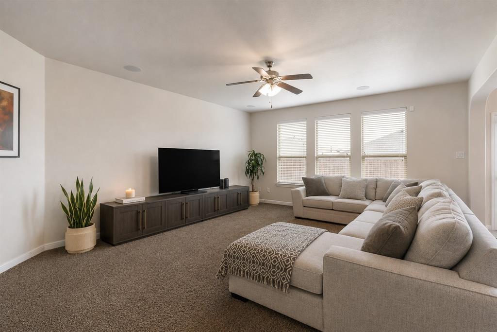 1108 Lakin Road Property Photo 3