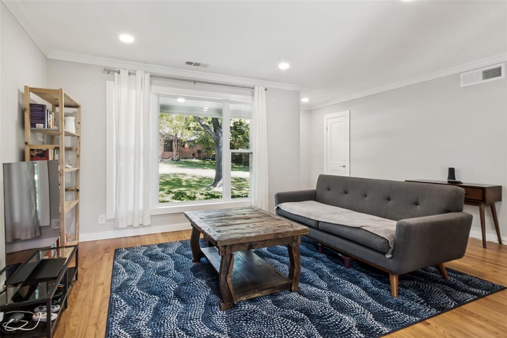 11609 Colmar Street Property Photo 6