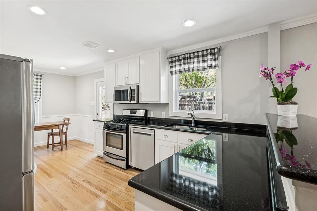 11609 Colmar Street Property Photo 16