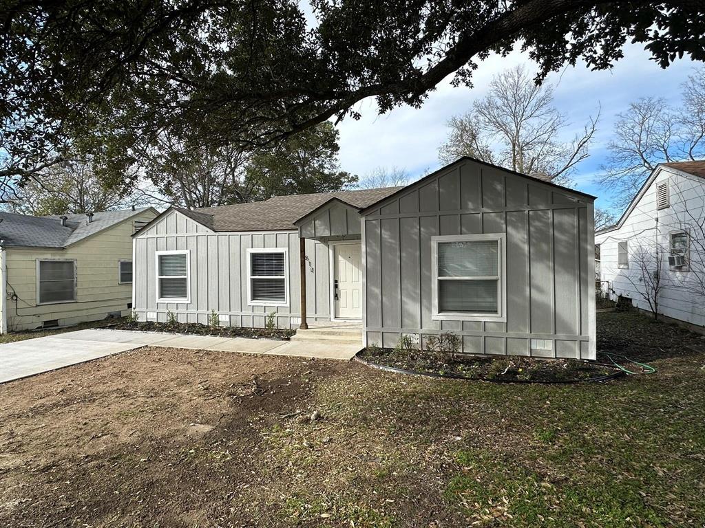 1610 Cherry Avenue Property Photo 1