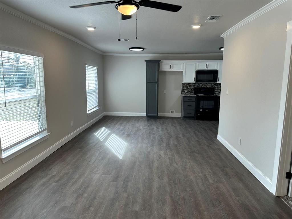 1610 Cherry Avenue Property Photo 4