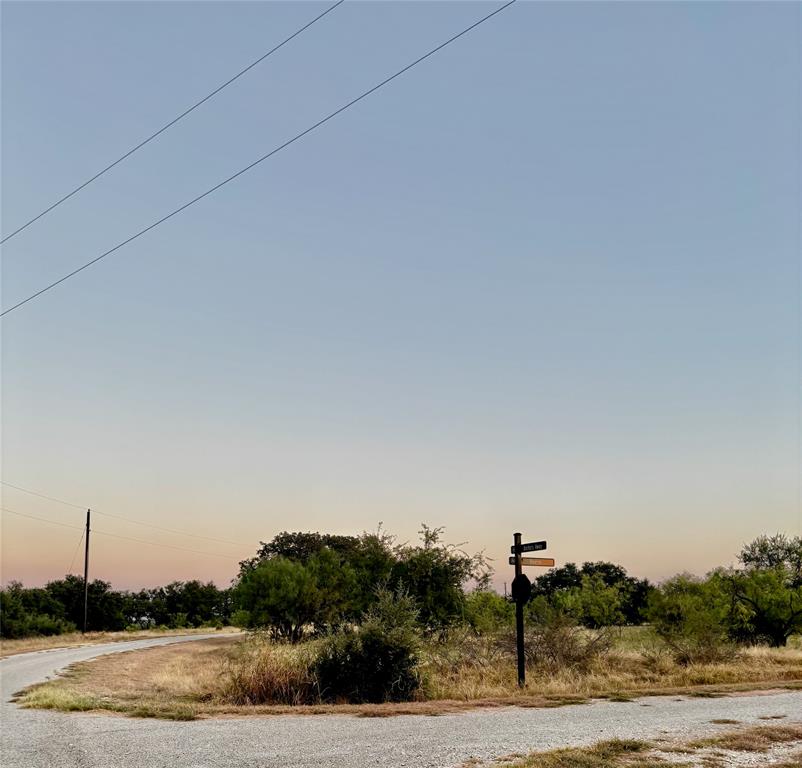 529-530 Beacon Circle Property Photo 1